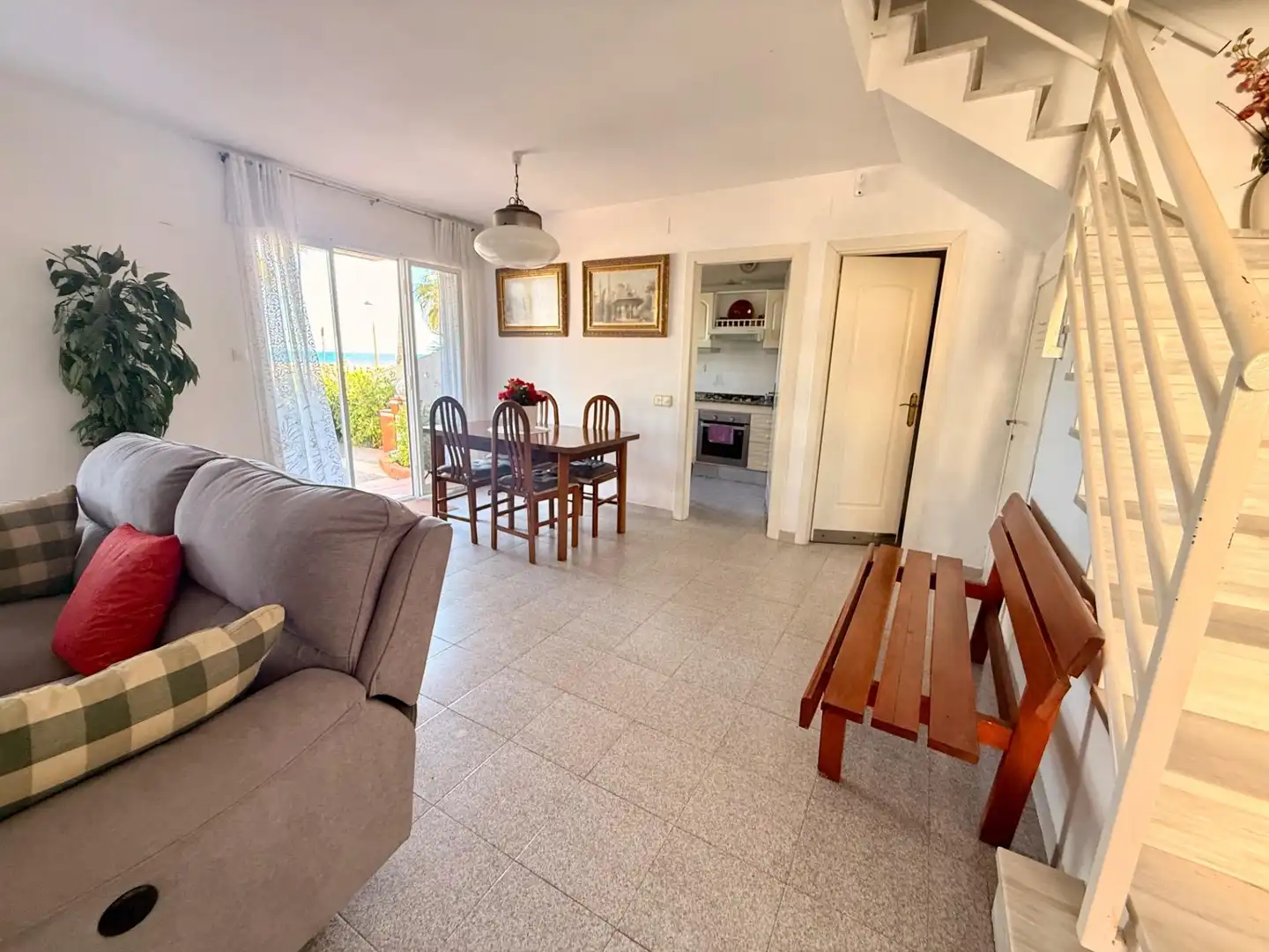 Sala de estar de Casa adosada en venta en Prat de Vilanova