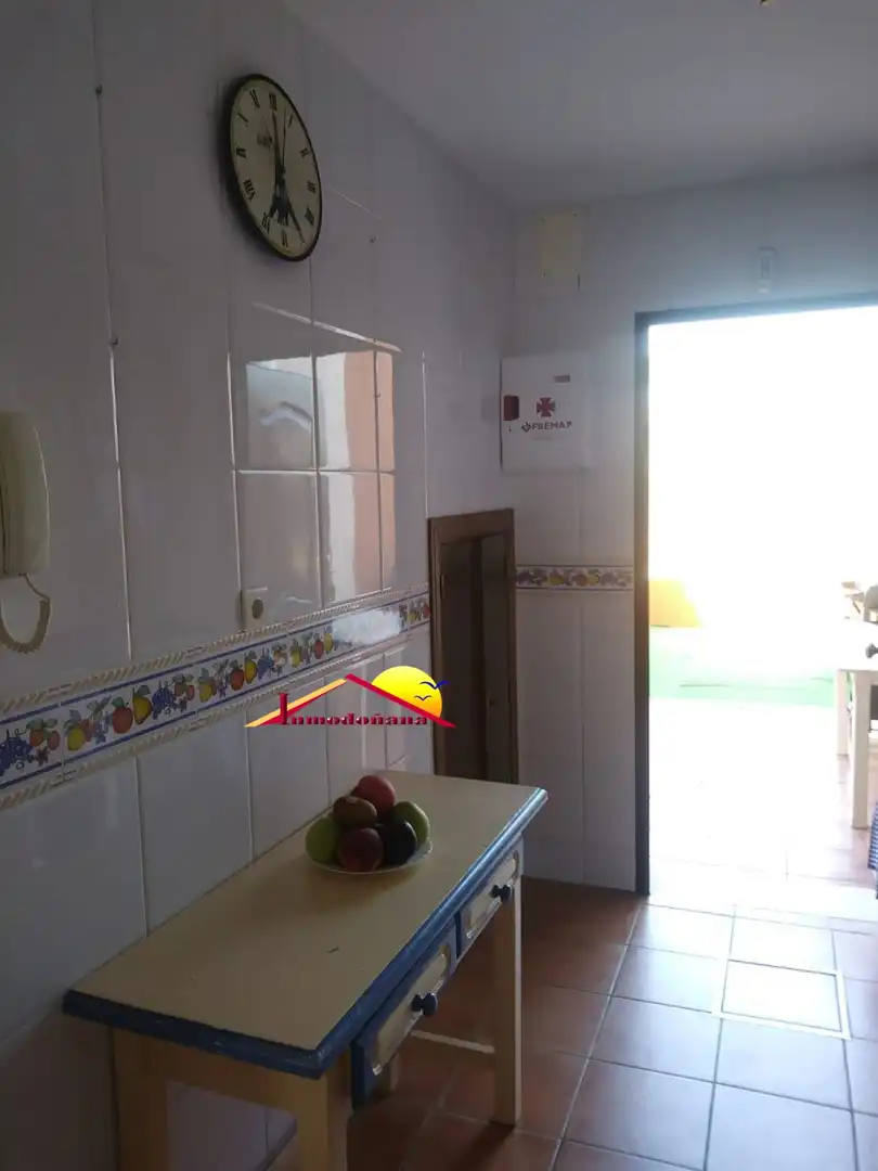 Cuina de Casa adosada en venda en Almonte amb Terrassa, Traster i Moblat