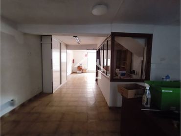 Casa amb jardí en venda a Calle Mayor