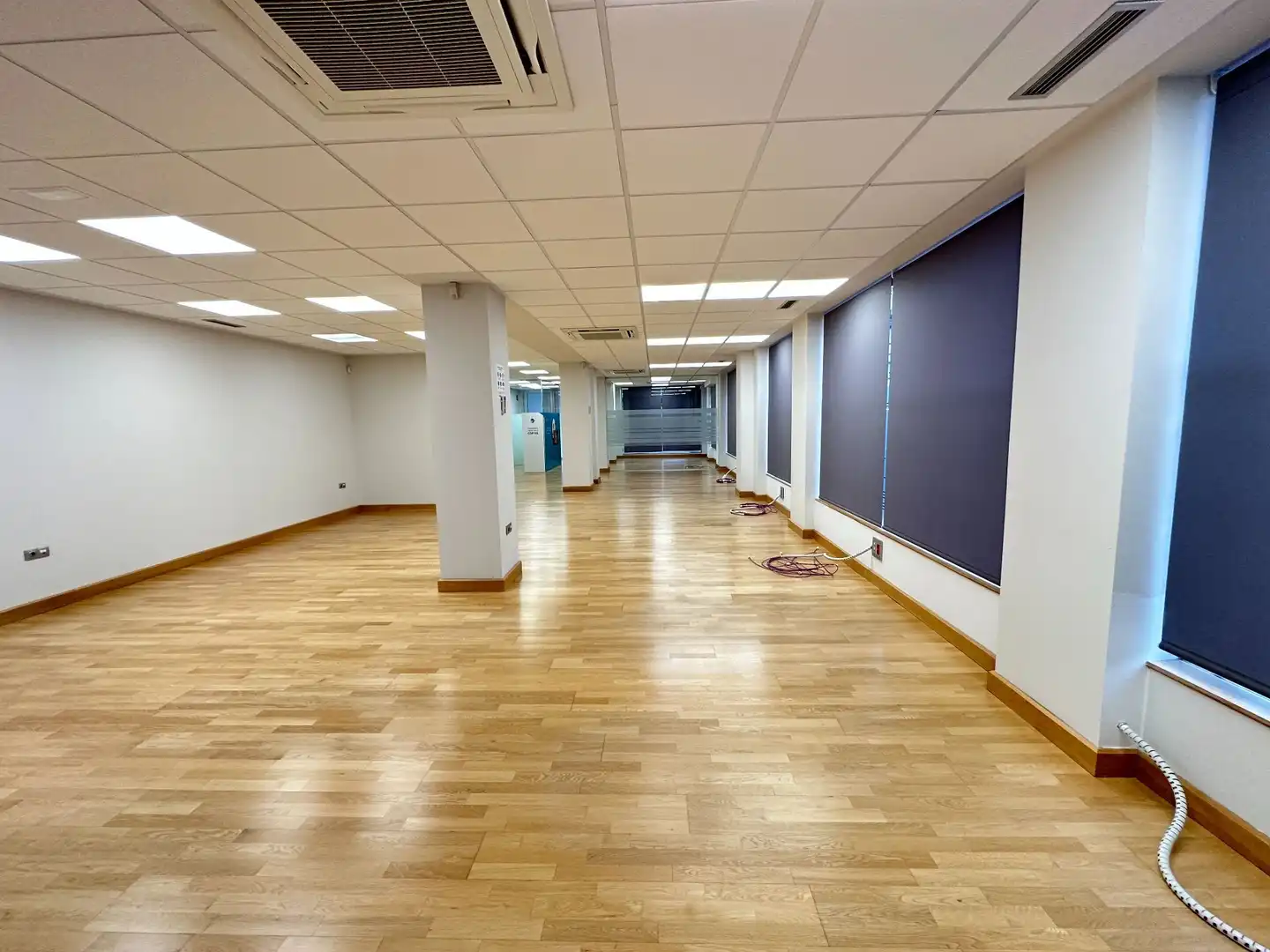 Office for rent in El Astillero  