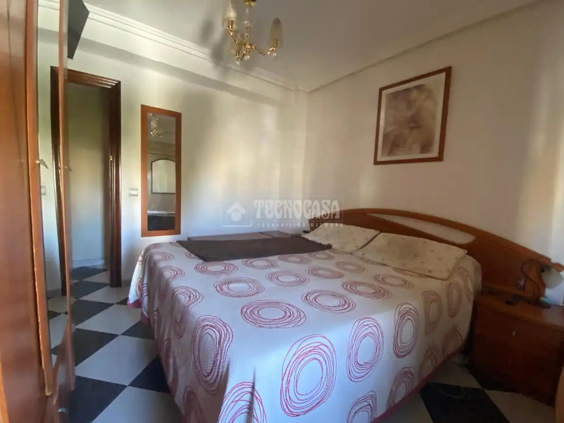 Habitación de Piso en venta en Huelva con Aire acondicionado y Balcón
