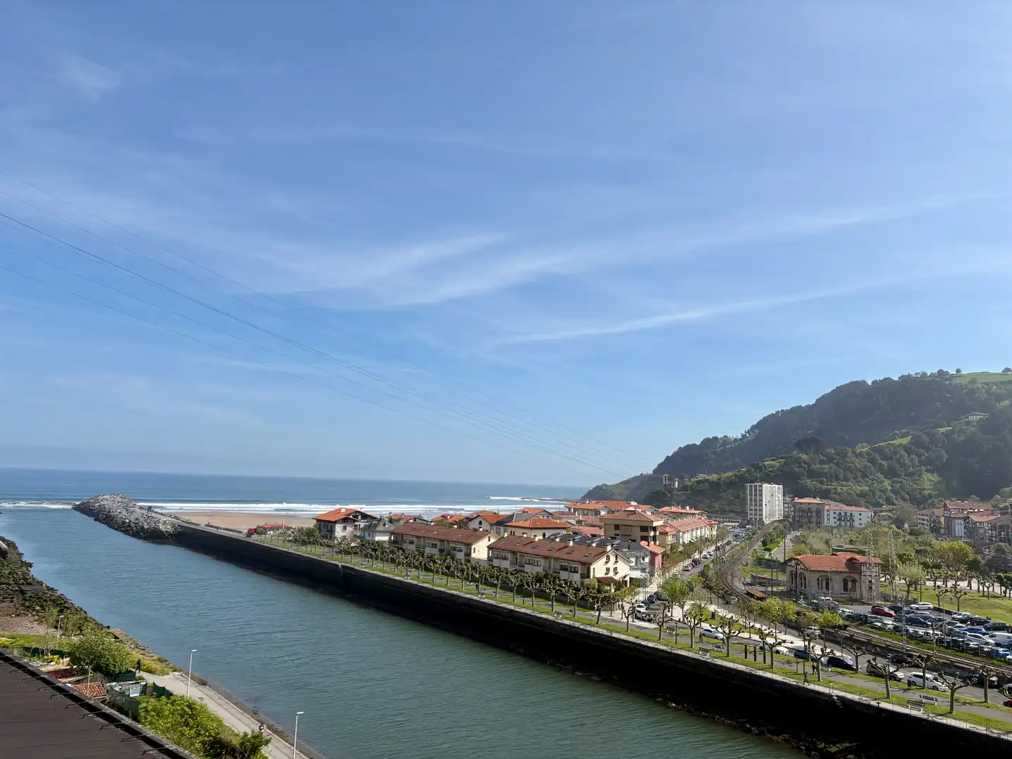 Exterior view of Flat for sale in Mutriku  with Storage room, Furnished and Oven