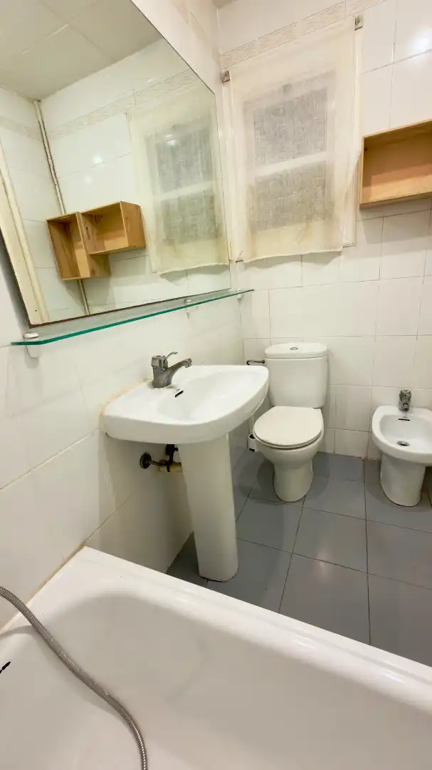 Baño de Piso en venta en Barcelona con Calefacción, Parquet y Trastero