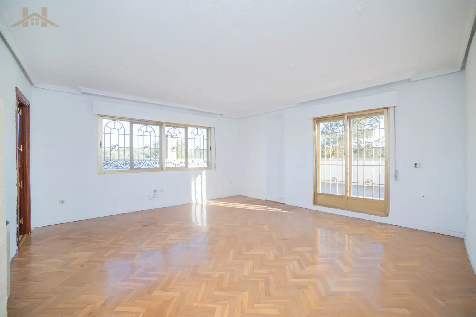 Sala de estar de Casa o chalet en venta en Rivas-Vaciamadrid con Jardín privado, Trastero y Piscina