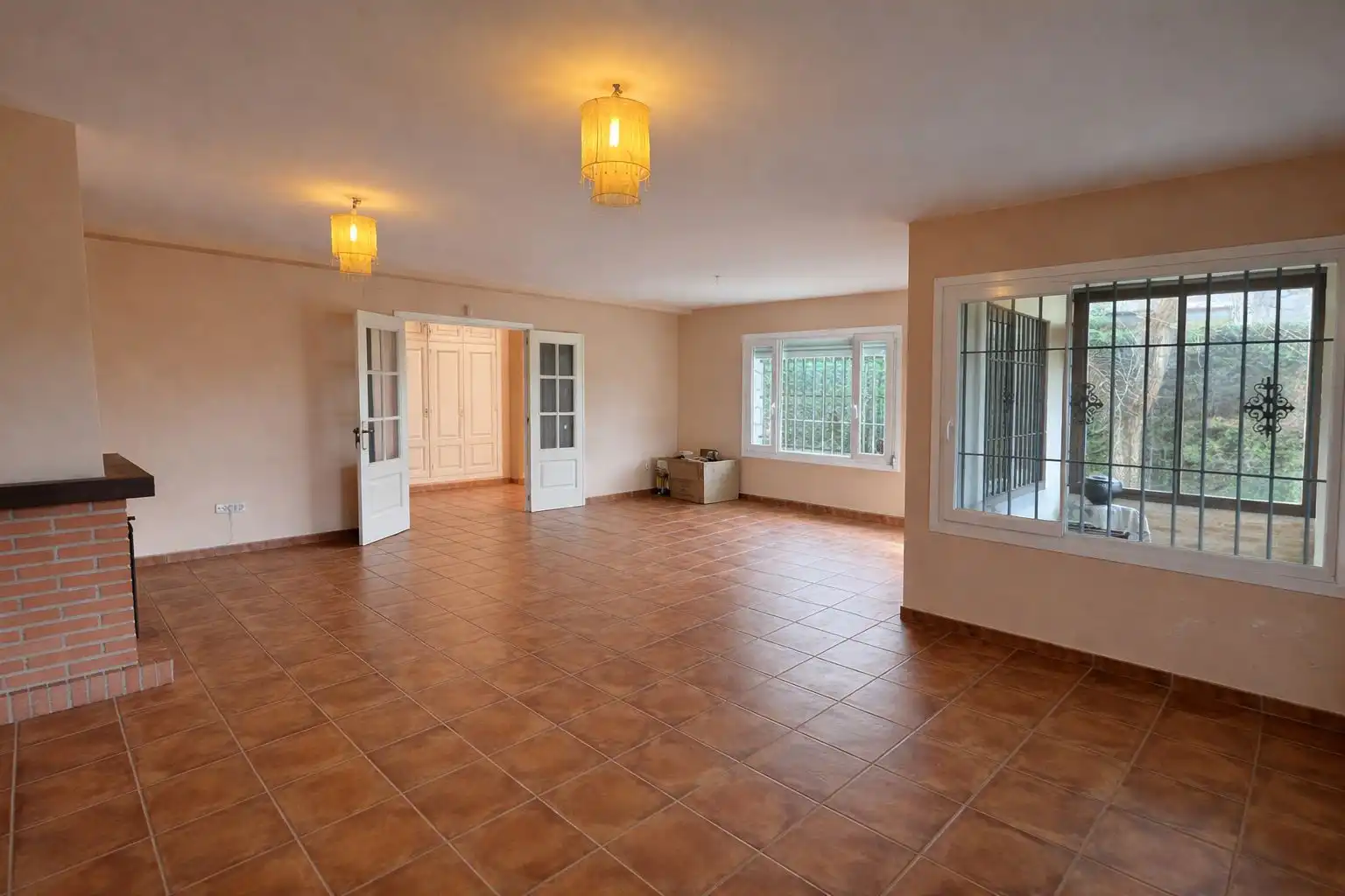 Sala de estar de Casa adosada en venta en Alpedrete con Aire acondicionado, Calefacción y Jardín privado