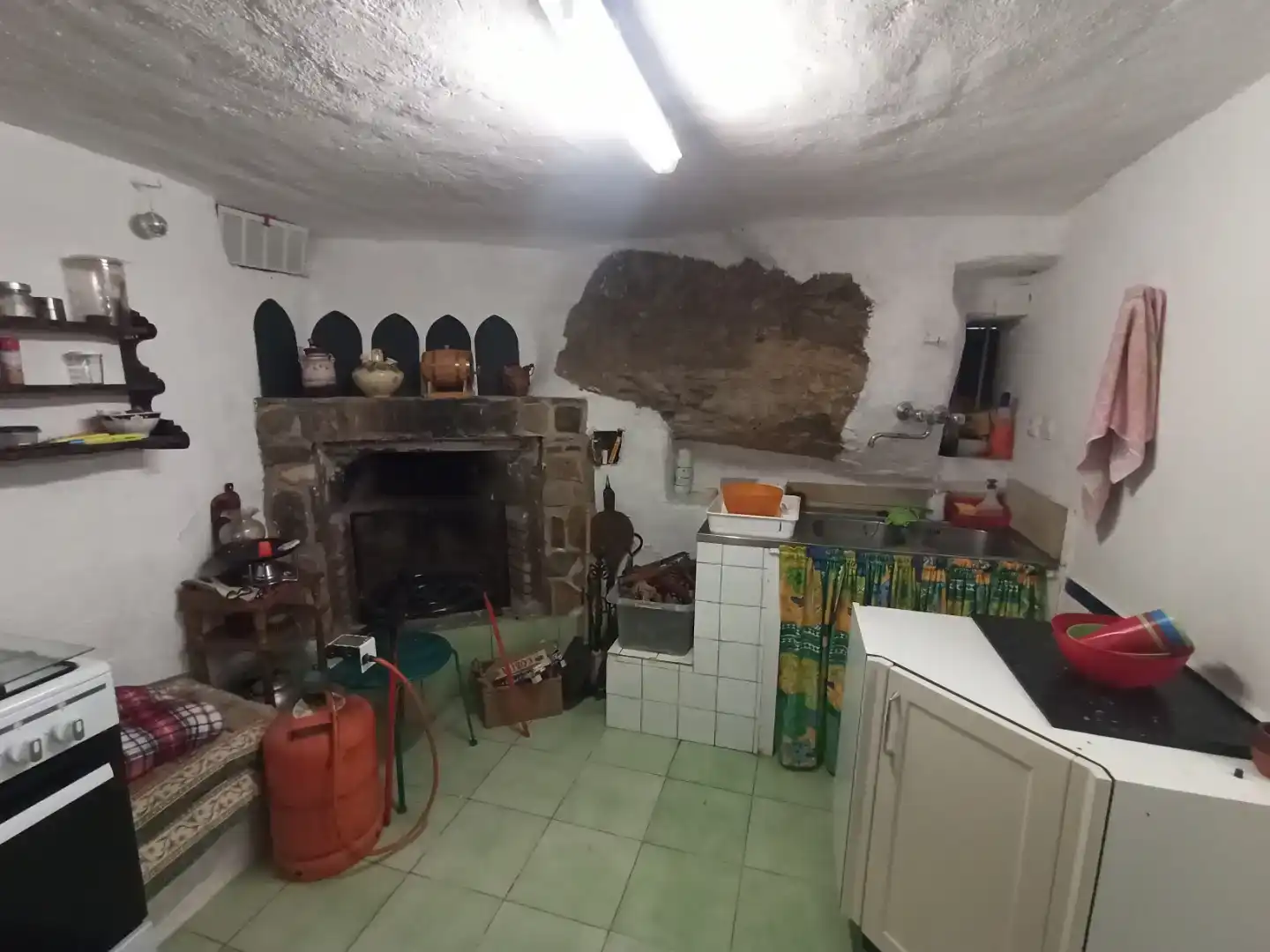 Cocina de Casa o chalet en venta en Valle de Tobalina con Jardín privado, Trastero y Piscina