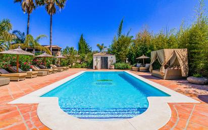 Swimming pool of House or chalet for sale in Alhaurín de la Torre  with Air Conditioner, Heating and Private garden