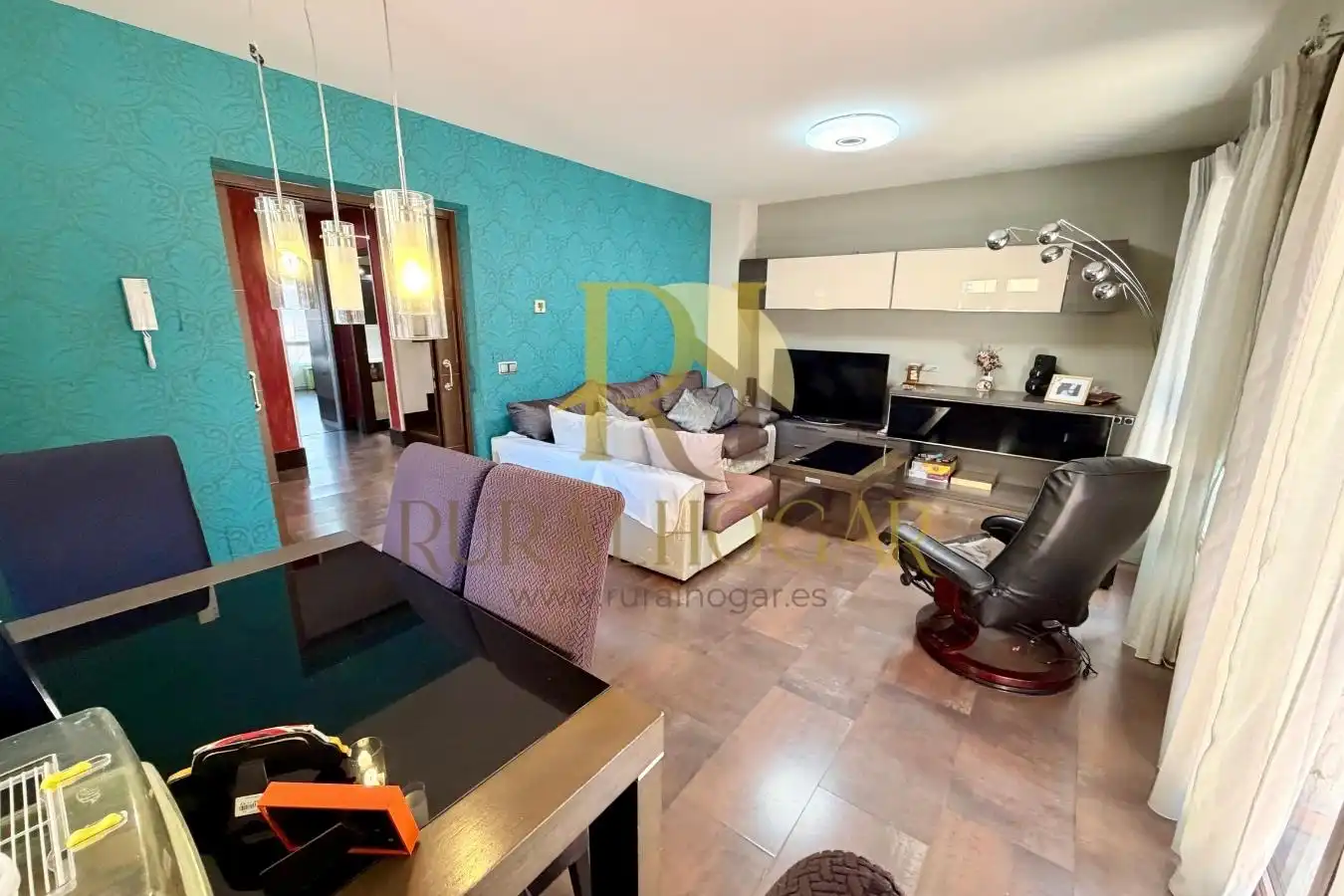 Sala d'estar de Casa o xalet en venda en Molina de Aragón amb Calefacció, Jardí privat i Terrassa
