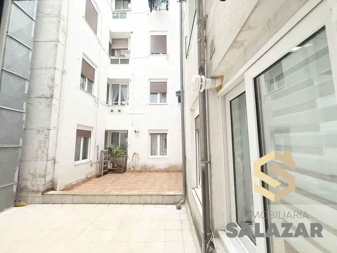 Exterior view of Flat for rent in Bilbao   with Heating