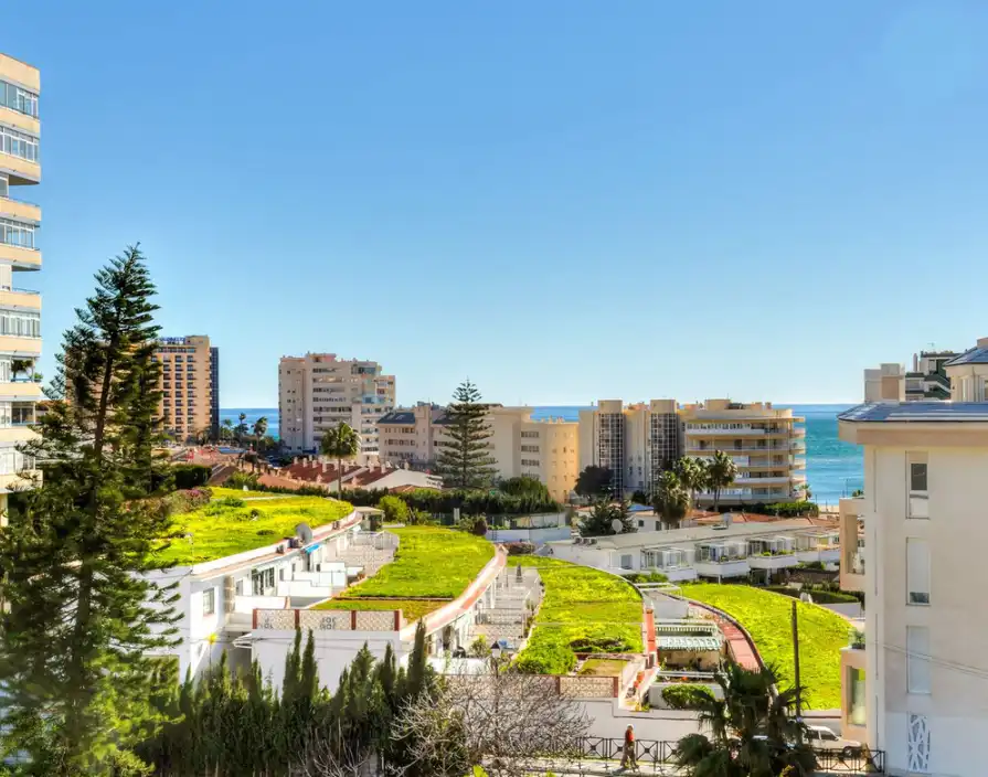 Flat with pool for sale in Torreblanca del Sol