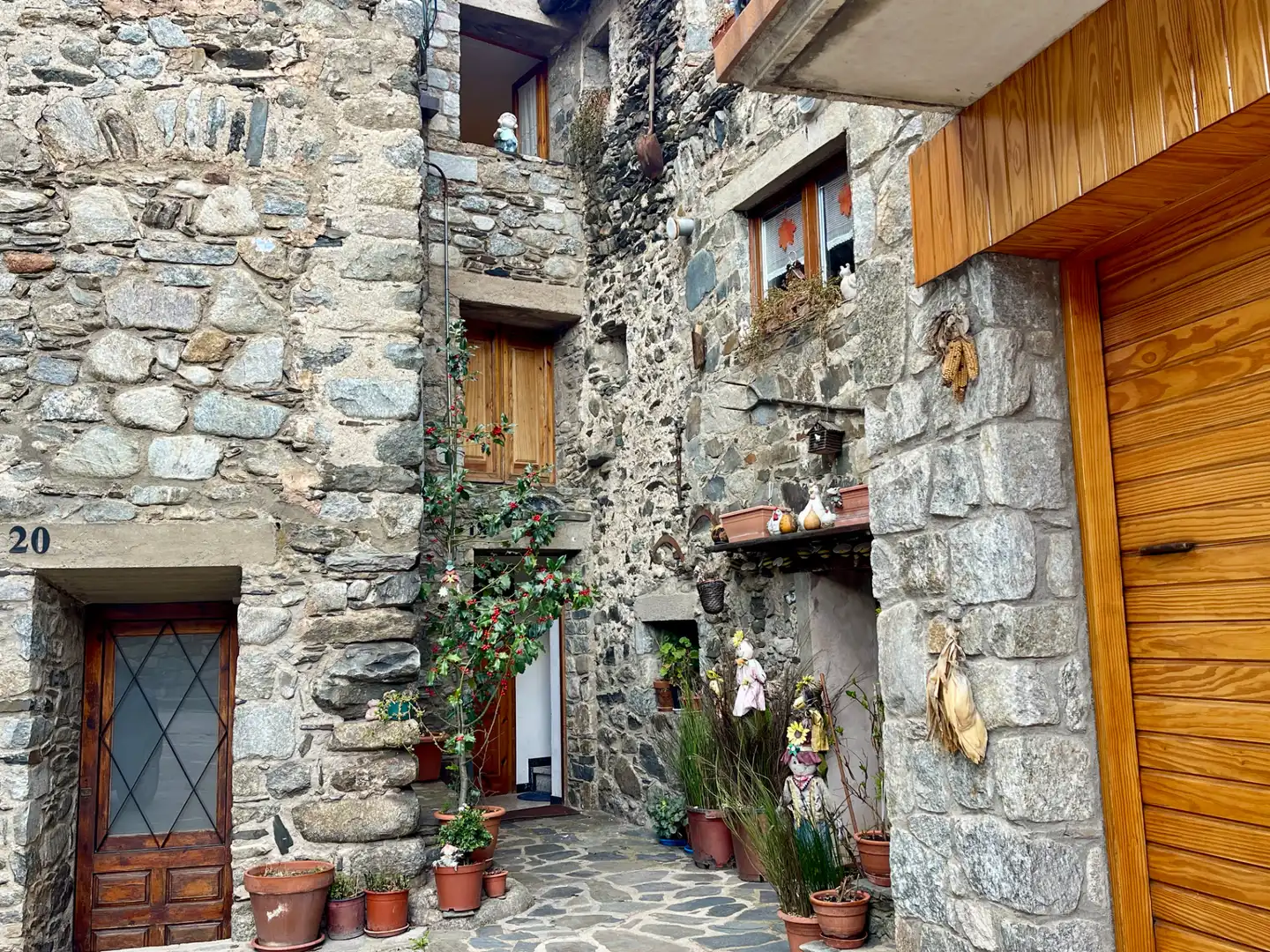 Vista exterior de Finca rústica en venta en Setcases con Calefacción, Amueblado y Horno