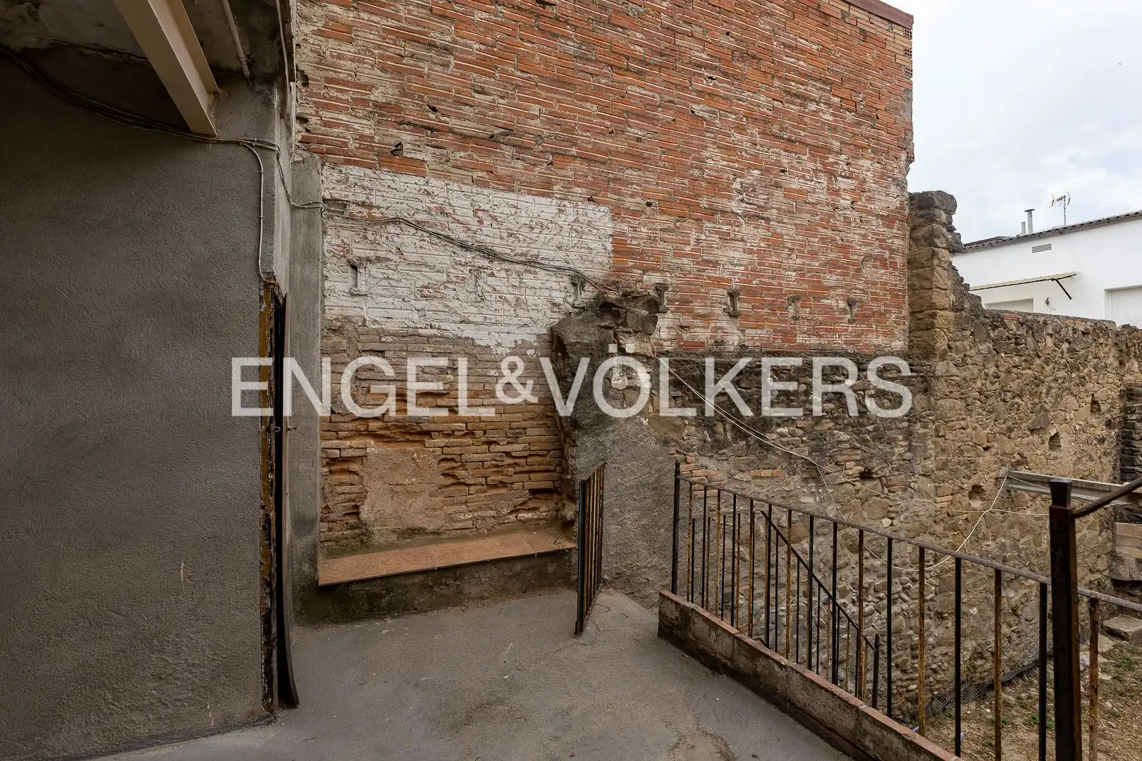 Terrassa de Casa adosada en venda en Sant Vicenç de Castellet amb Calefacció i Jardí privat