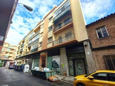 Local comercial en venda a ESCUELA