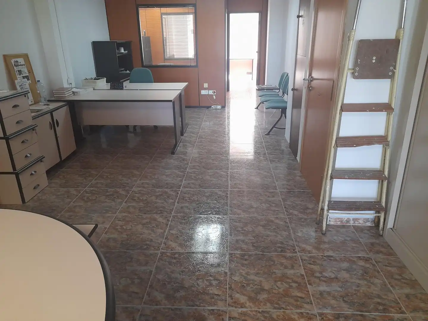 Büro zum Verkauf in Móra d'Ebre mit Terrasse
