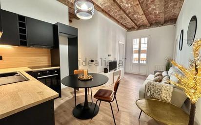 Kitchen of Flat for sale in  Barcelona Capital  with Heating, Oven and Balcony