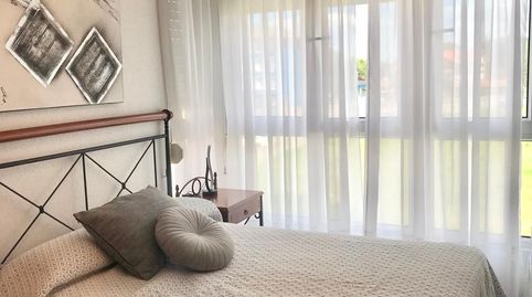 EXCLUSIVA URBANIZACION CON PISCINA Y PISTA DE TENIS AL LADO DE LA PLAYA, imatge 2