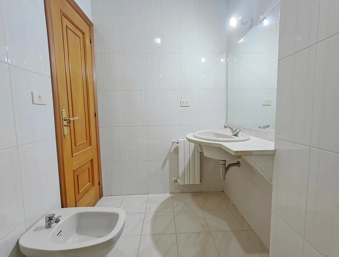 Bany de Casa o xalet en venda en Cambados amb Calefacció, Jardí privat i Terrassa