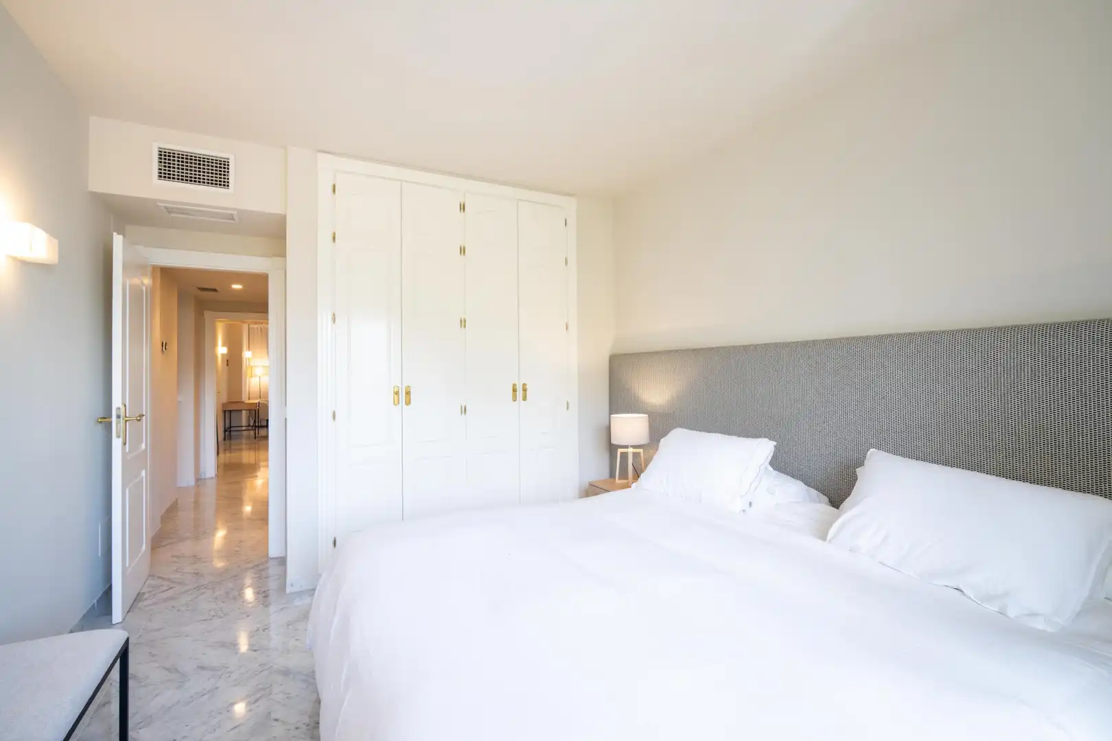 Apartament amb terrassa en venda a Milla de Oro, imagen 7