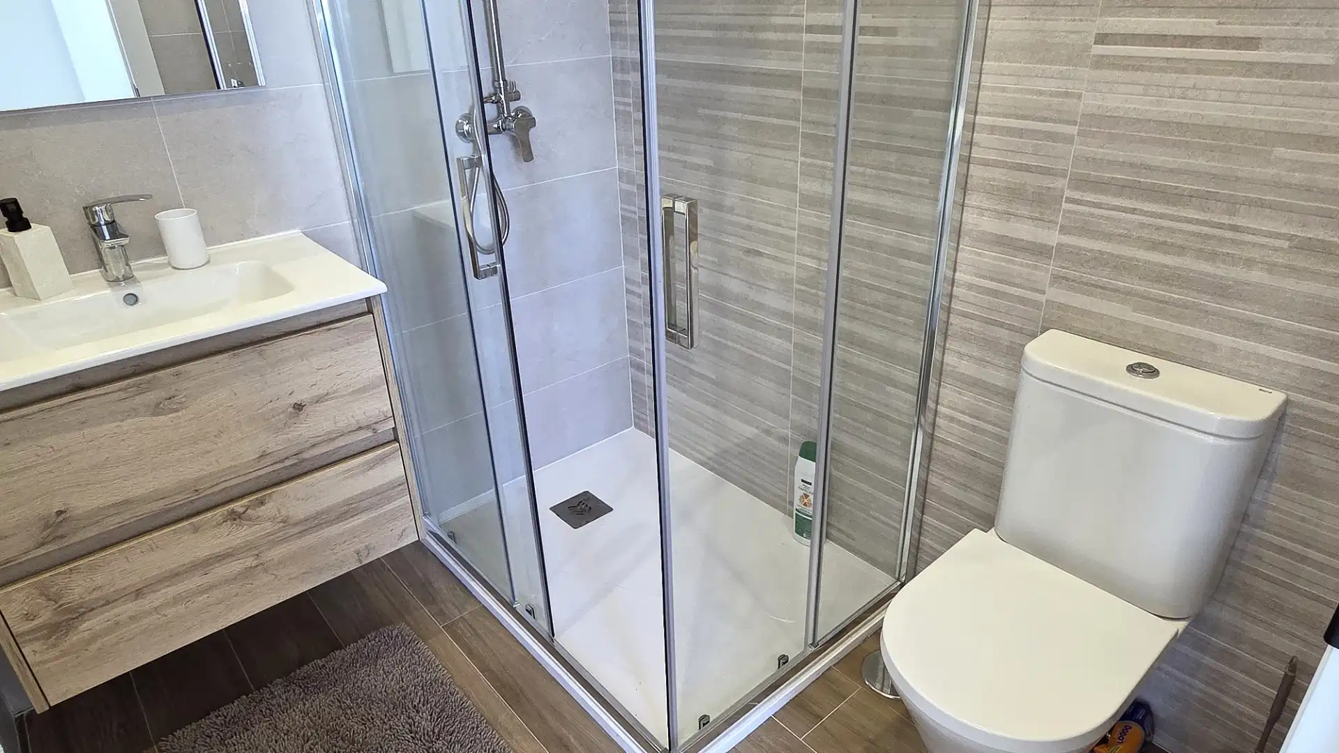 Baño de Casa adosada en venta en Cartagena con Aire acondicionado, Calefacción y Jardín privado