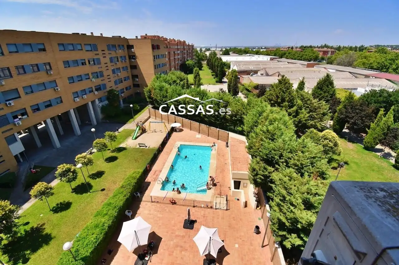 Àtic amb piscina en venda a Calle de gloria fuertes, imagen 35