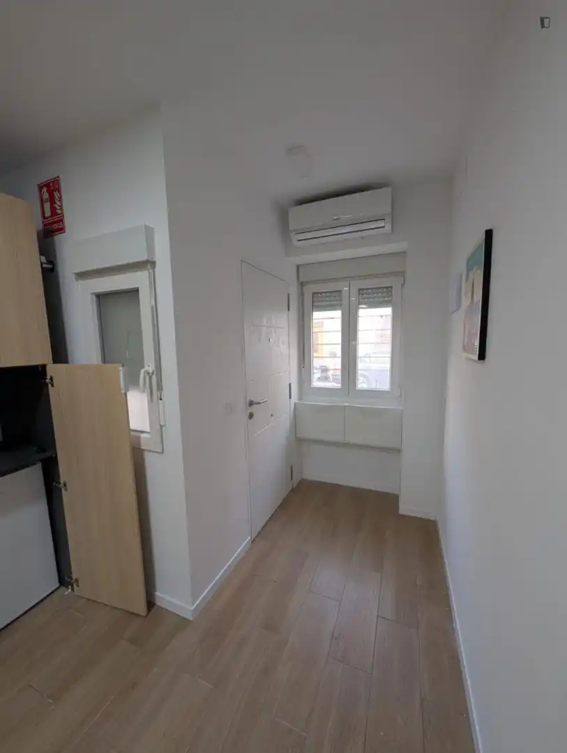 Wohnung zur Miete in Burjassot mit Klimaanlage, Möbliert und Mikrowelle