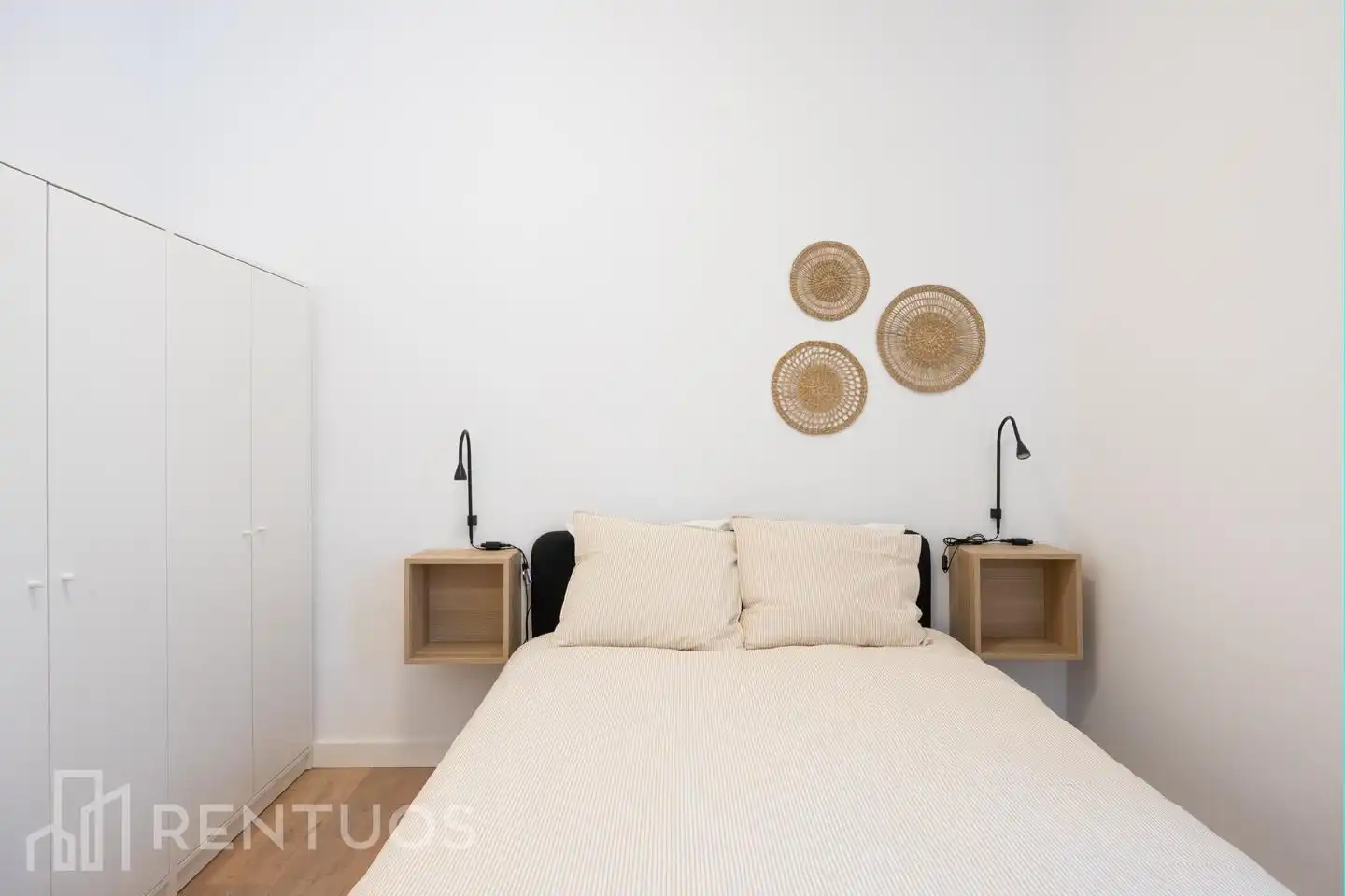 Schlafzimmer von Erdgeschoss zur Miete in Madrid mit Heizung, Parkett und Möbliert