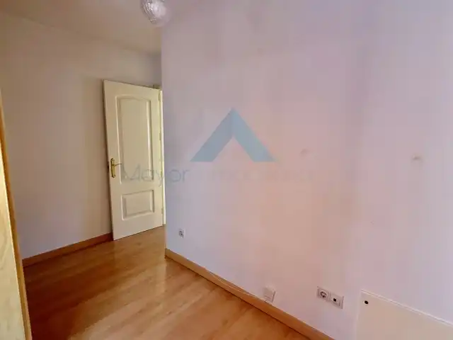 Habitación de Piso en venta en Alcalá de Henares con Aire acondicionado, Calefacción y Parquet