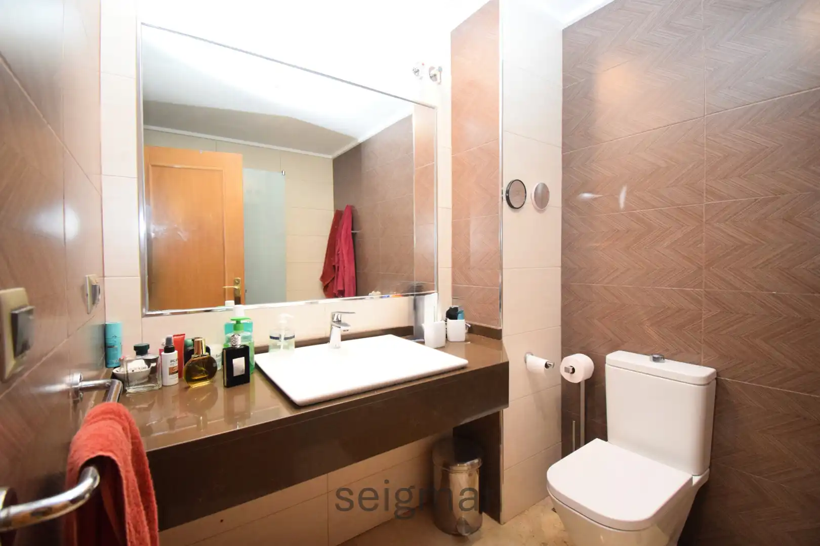 Baño de Casa adosada en venta en La Nucia con Terraza, Horno y Lavadora