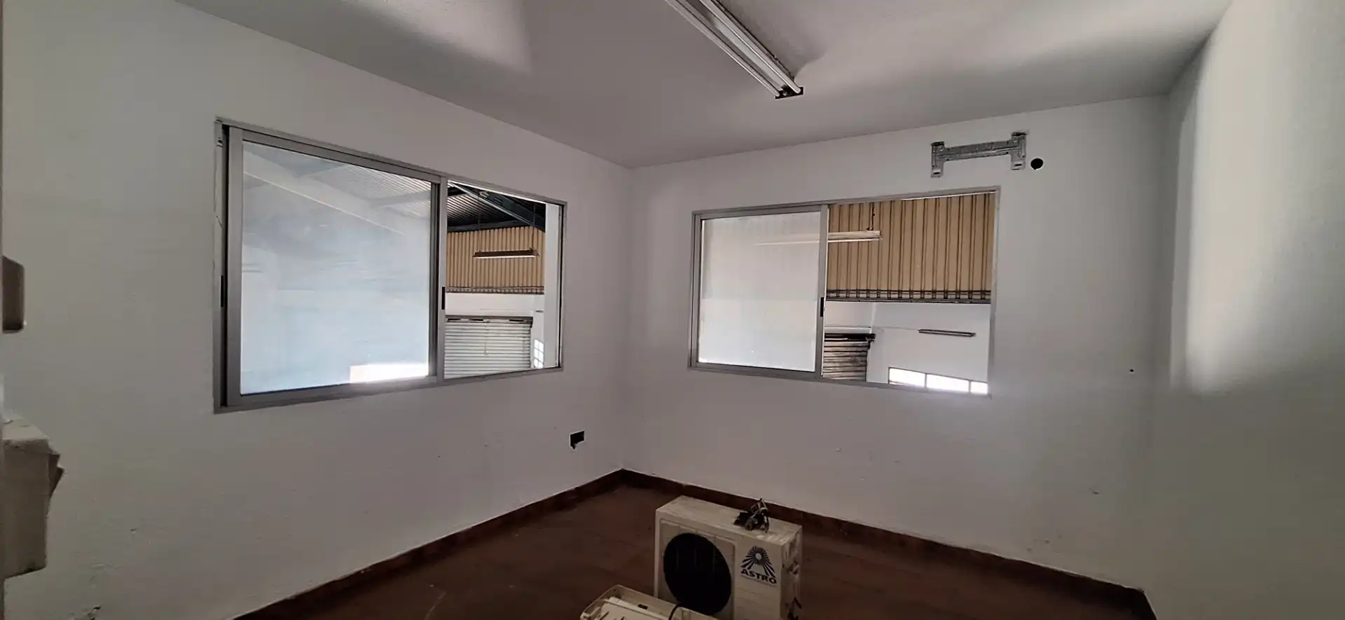 Industrial buildings for rent in Xirivella