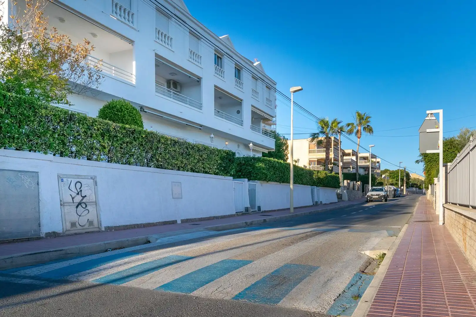 Vista exterior de Casa adosada en venta en Santa Pola con Jardín privado y Terraza