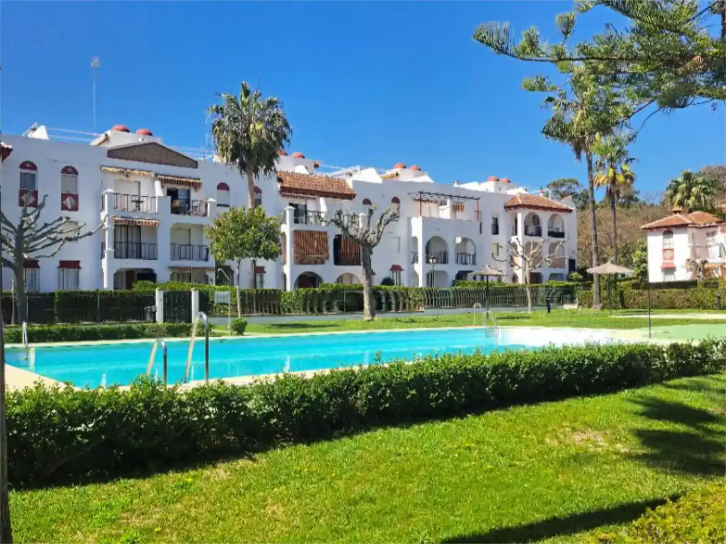 Vista exterior de Apartament en venda en Islantilla amb Piscina i Balcó