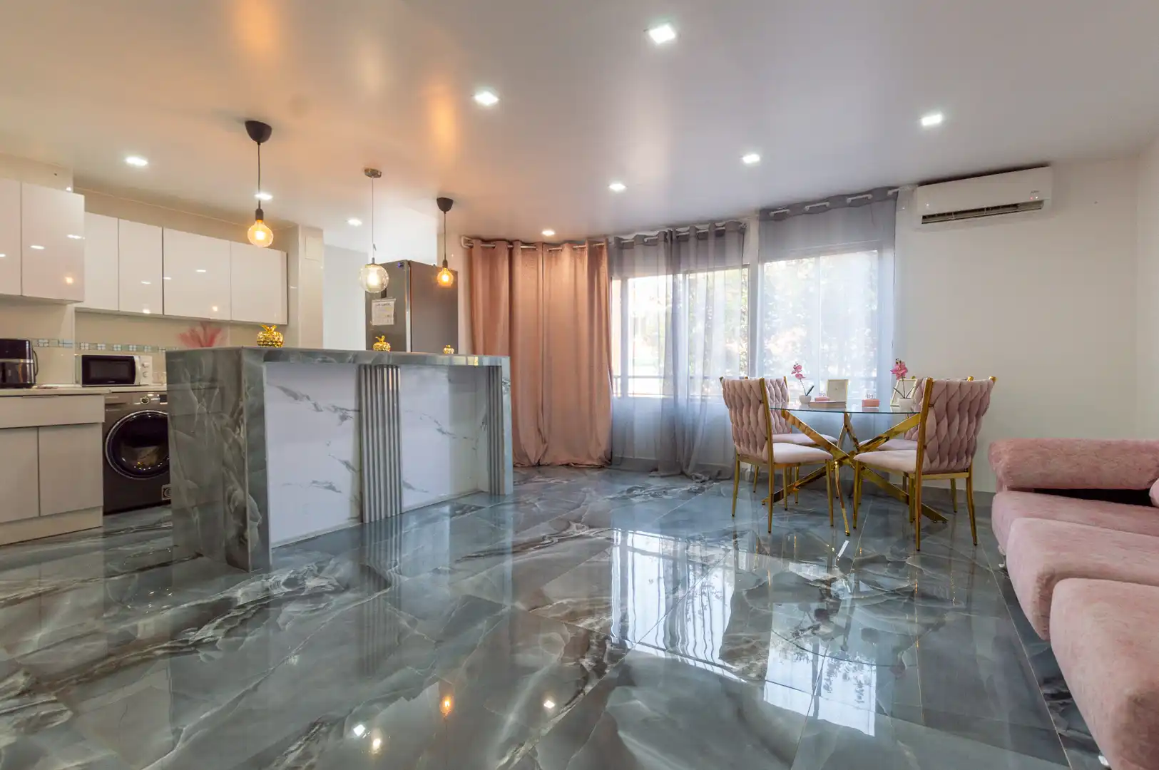Kitchen of Flat for sale in Madrid