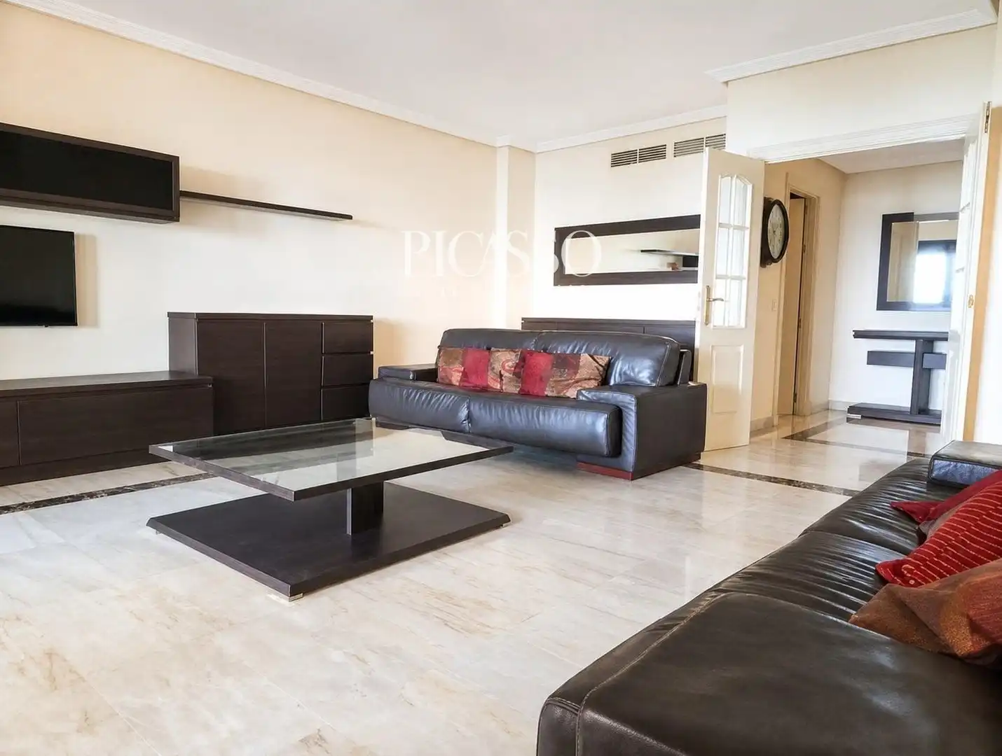 Flat with pool for sale in de la Costa del Sol, imagen 3