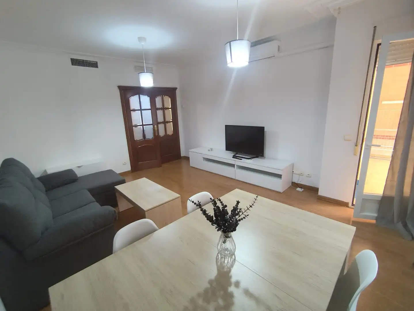 Sala d'estar de Pis de lloguer en Úbeda amb Aire condicionat, Calefacció i Terrassa