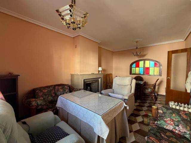 Casa adosada en Venta en Cavaleri