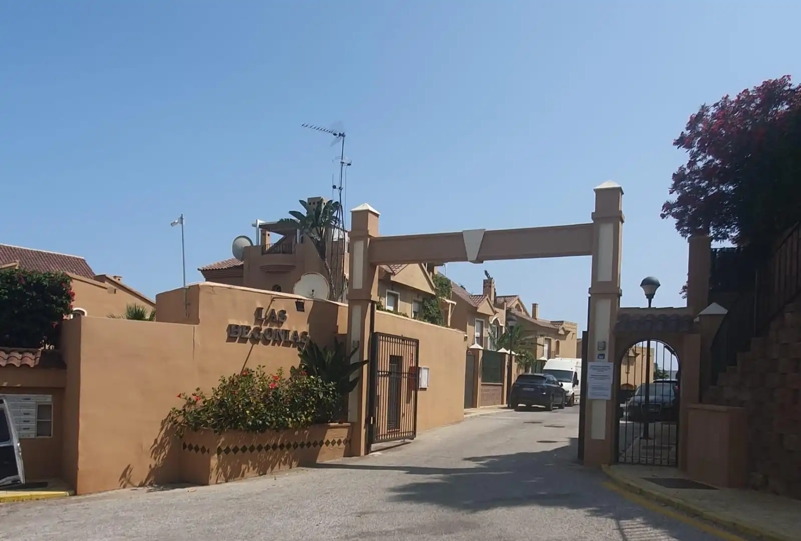 Casa con terraza en venta en Calle Calle Orfebres de Riviera, imagen 8