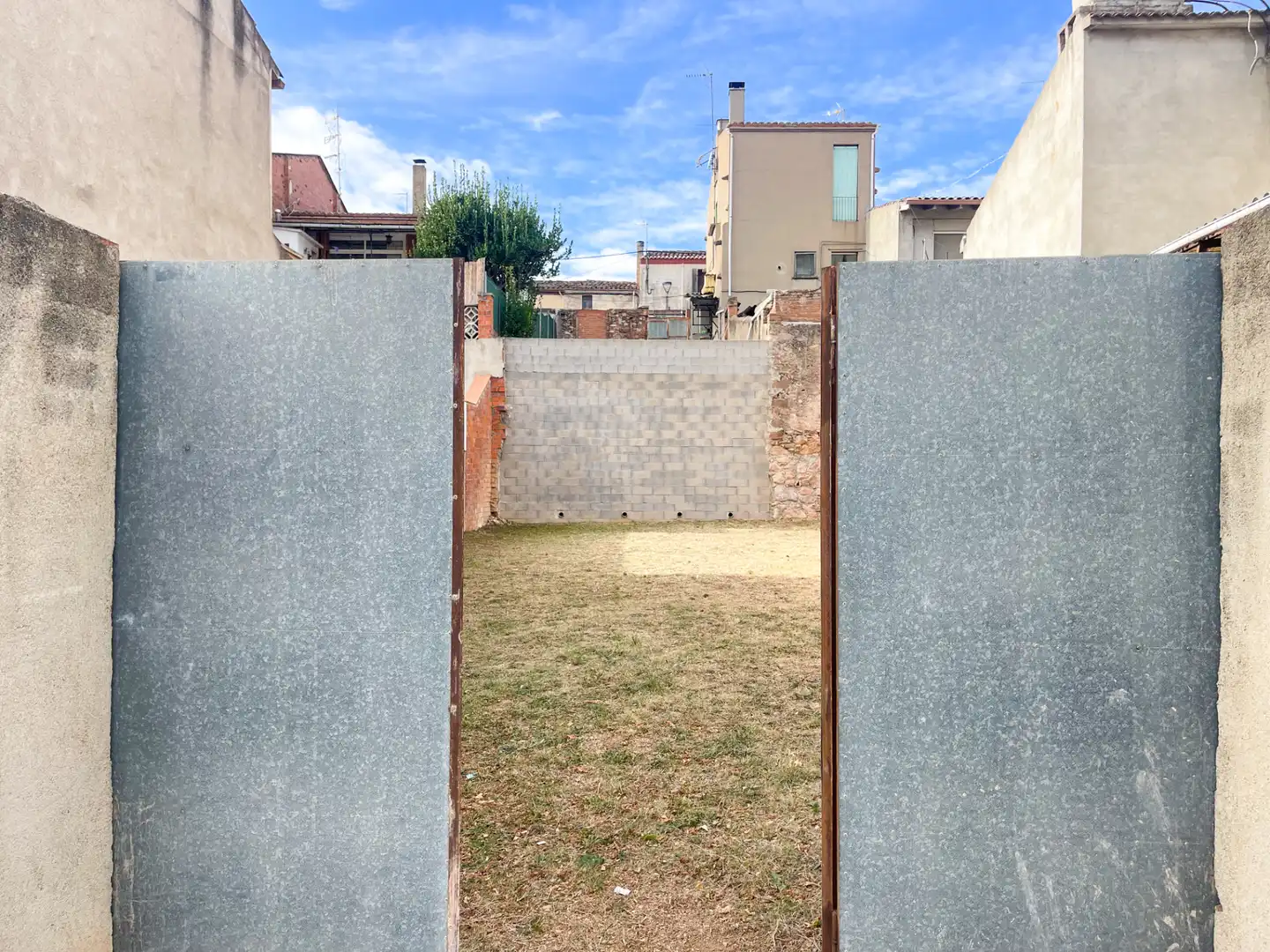 Terreno residencial en venta en Carrer Milà i Fontanals 8, imagen 2
