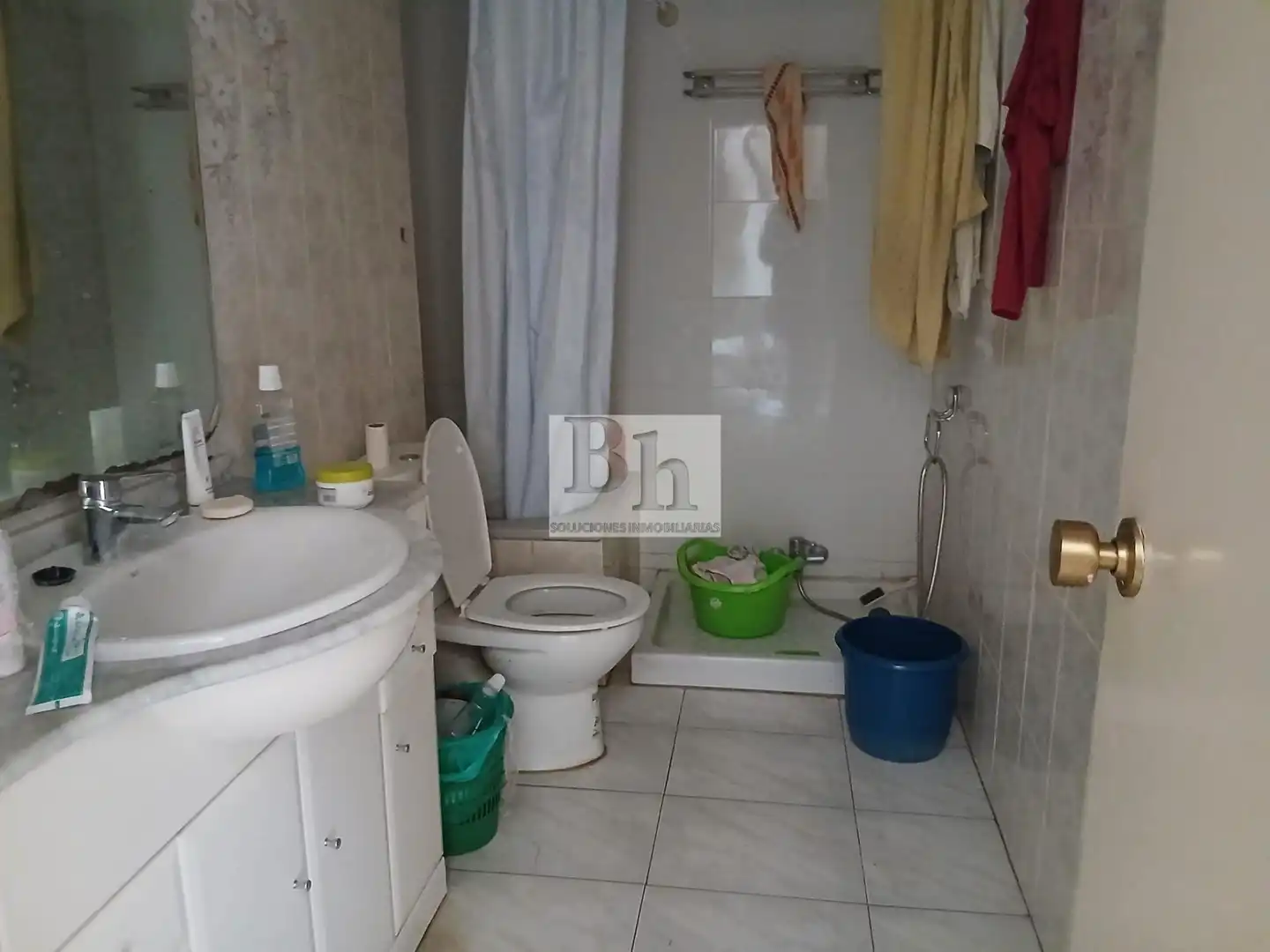 Bathroom of Flat for sale in Torremolinos