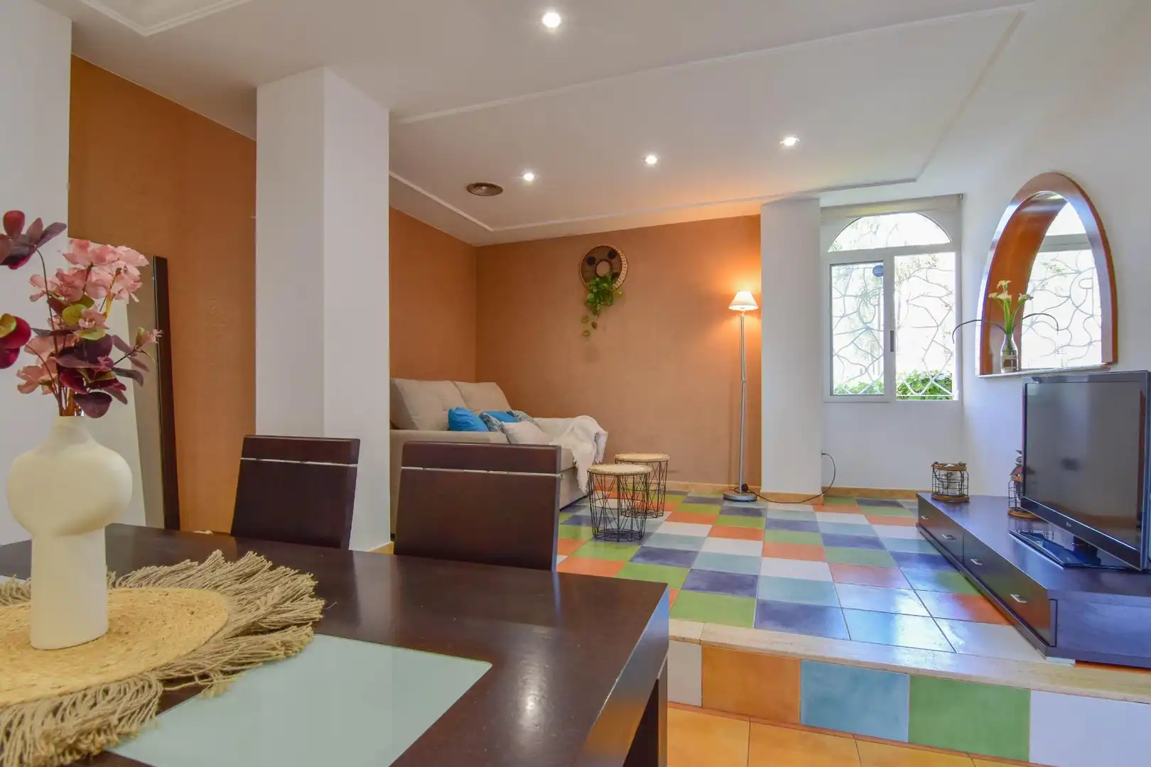 Sala d'estar de Planta baixa de lloguer en La Pobla de Farnals amb Aire condicionat, Moblat i Piscina comunitària