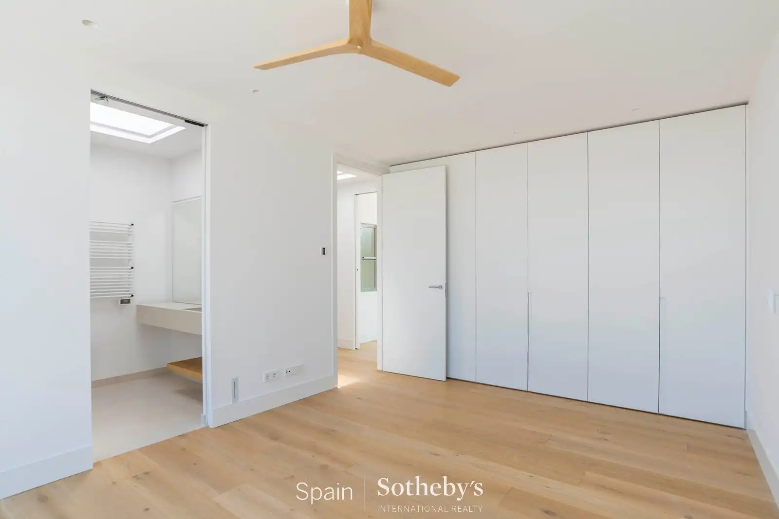 Houses for rent in Madrid  with Air Conditioner, Heating and Private garden