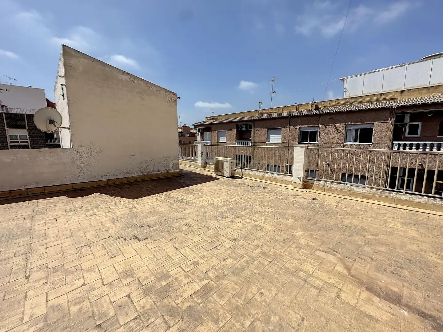 Gebäude zum Verkauf in Calle Apolo, 44, Torrevieja, Spain, Las Piscinas Naturales
