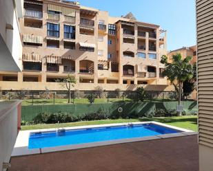 Piscina de Apartament de lloguer en Fuengirola amb Jardí privat, Terrassa i Piscina comunitària