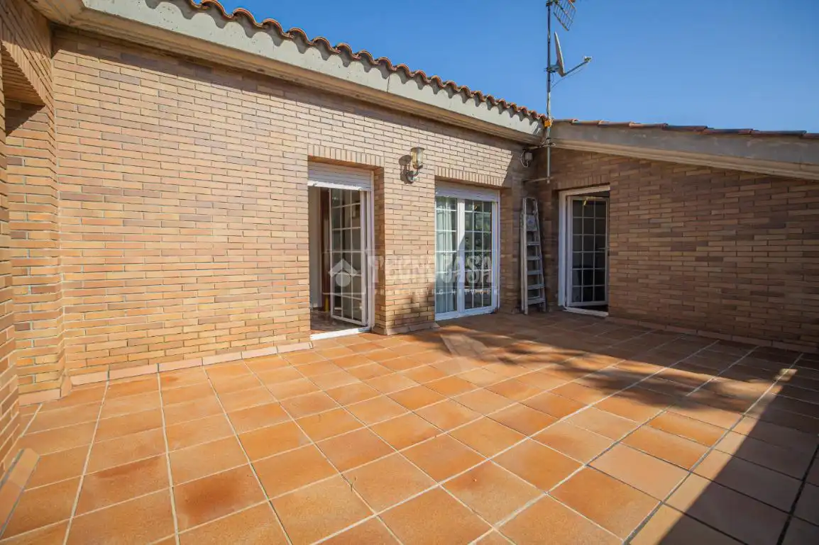 Terrassa de Casa o xalet en venda en Rubí amb Aire condicionat, Calefacció i Terrassa