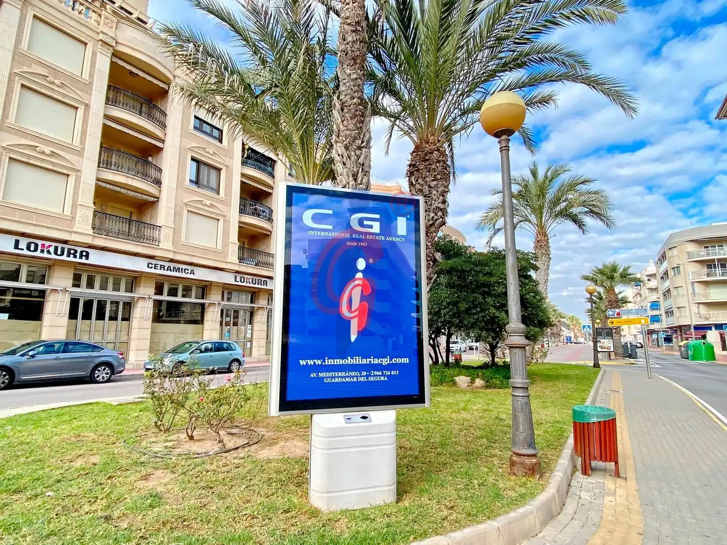 Vista exterior de Estudi en venda en Guardamar del Segura amb Terrassa, Moblat i Piscina comunitària