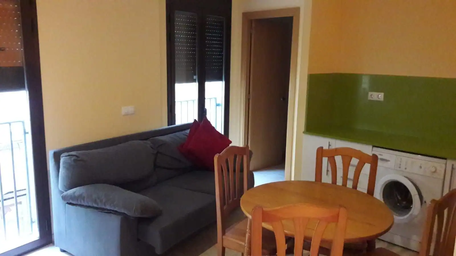 Sala de estar de Edificio en venta en L'Espluga de Francolí