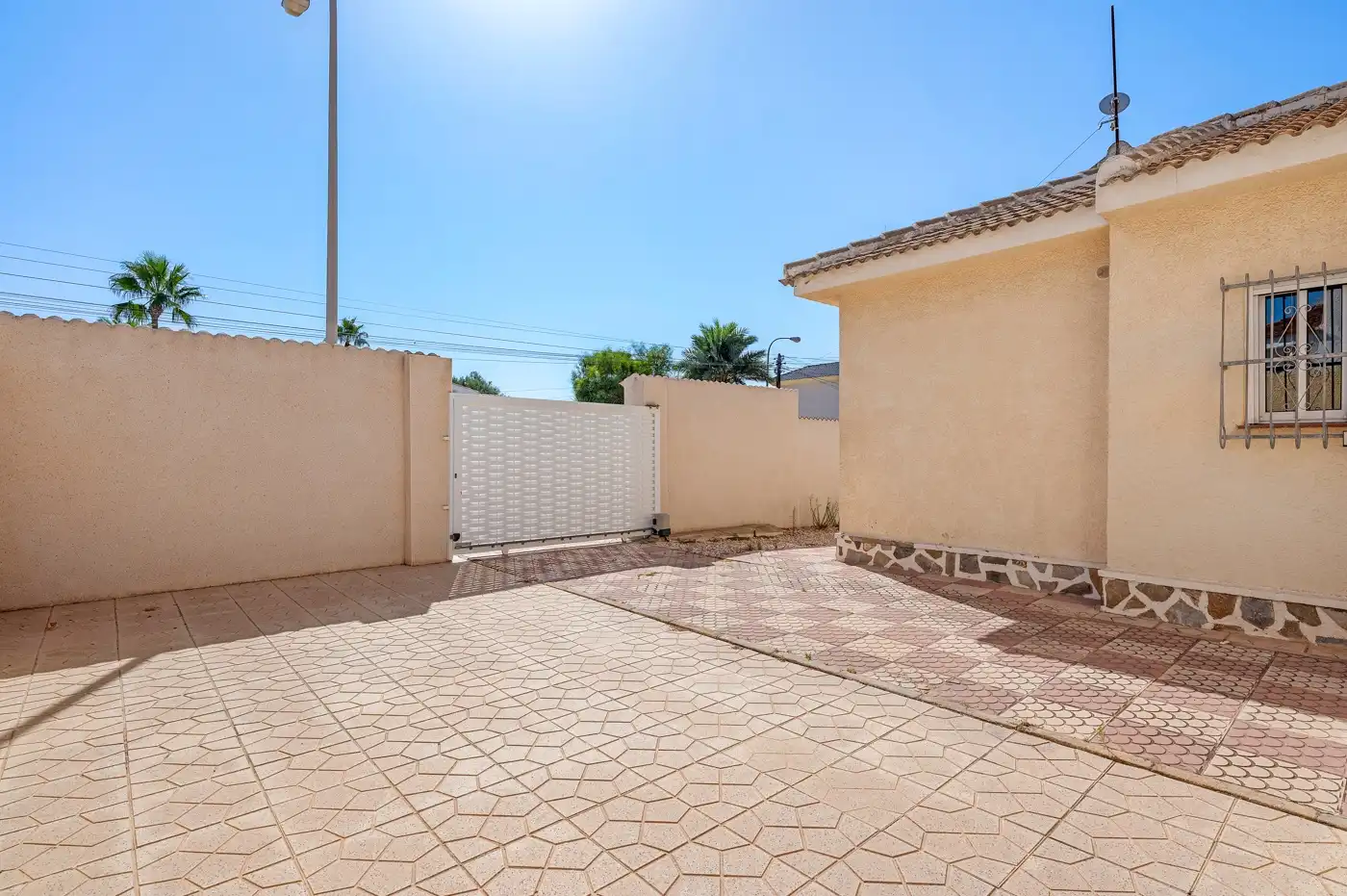 Vista exterior de Casa o chalet en venta en Rojales con Calefacción, Jardín privado y Terraza