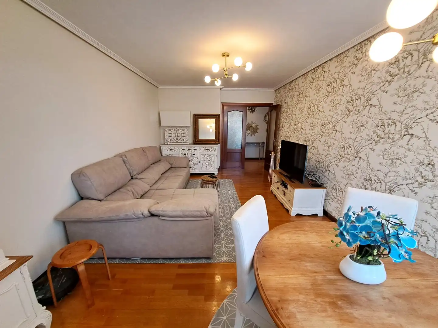 Sala de estar de Piso en venta en Haro con Calefacción, Terraza y Trastero