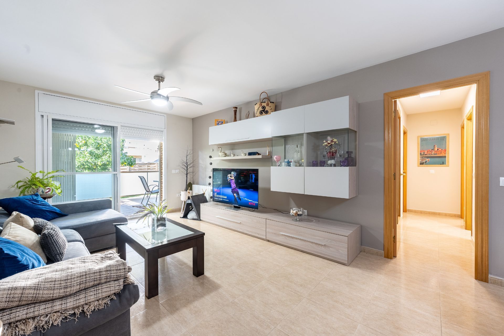 Sala d'estar de Pis en venda en Cunit amb Calefacció, Jardí privat i Terrassa