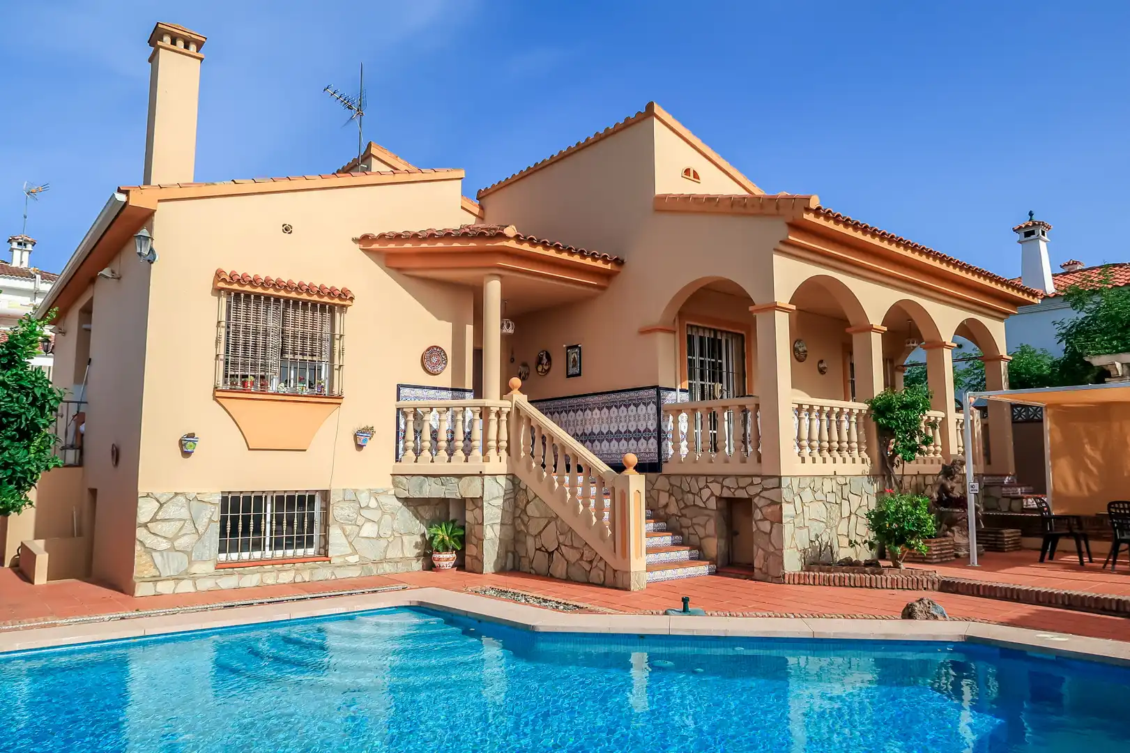 Villa con piscina in vendita a Jardines de Alhaurín - Huerta Alta - Fuensanguínea