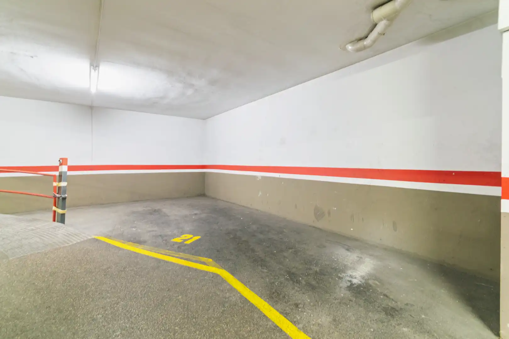 Parking de Ático en venta en Barcelona con Aire acondicionado, Calefacción y Parquet